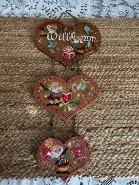 Vintage hand painted gnome welcome heart sign wall hanging